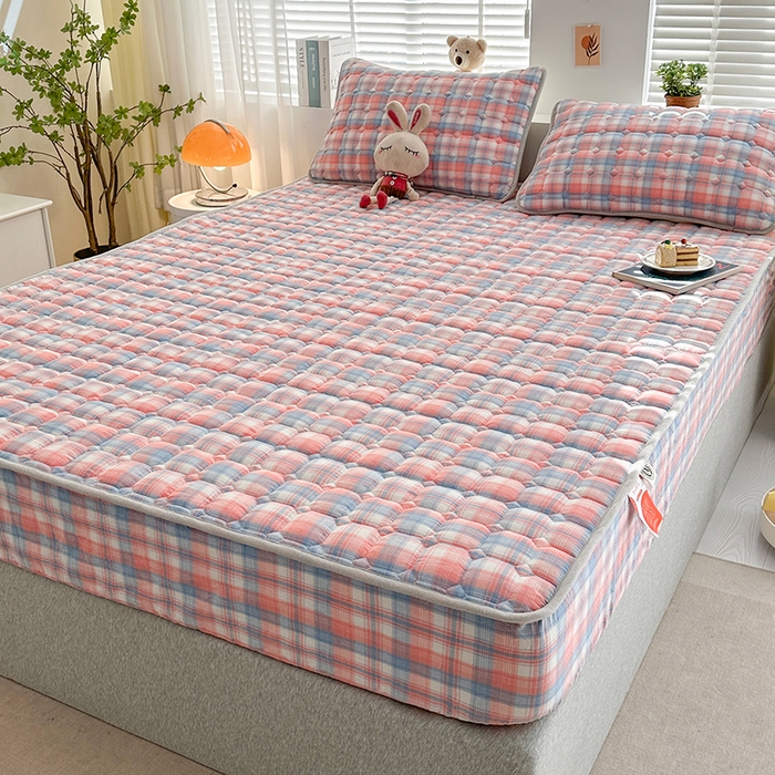 91家纺网 家纺一手货源 找家纺 犇牛仓储供应链 2026新款亲肤纯棉加厚床笠 素雅蓝粉格