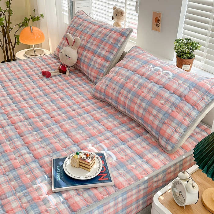 91家纺网 家纺一手货源 找家纺 犇牛仓储供应链 2026新款亲肤纯棉加厚床笠 素雅蓝粉格