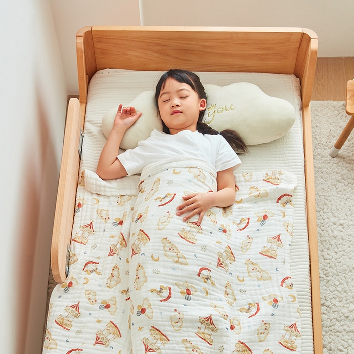 嗨生活 2026新款A类婴幼儿童夏凉空调被子浴巾六层纱布毛巾被纯棉办公室幼儿园午睡盖毯子 旋转木马