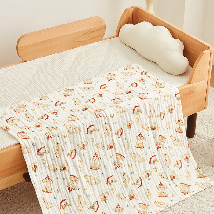 91家纺网 家纺一手货源 找家纺 嗨生活 2026新款A类婴幼儿童夏凉空调被子浴巾六层纱布毛巾被纯棉办公室幼儿园午睡盖毯子 旋转木马