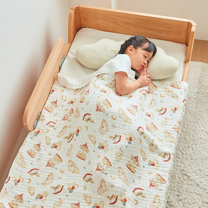 91家纺网 家纺一手货源 找家纺 嗨生活 2026新款A类婴幼儿童夏凉空调被子浴巾六层纱布毛巾被纯棉办公室幼儿园午睡盖毯子 旋转木马