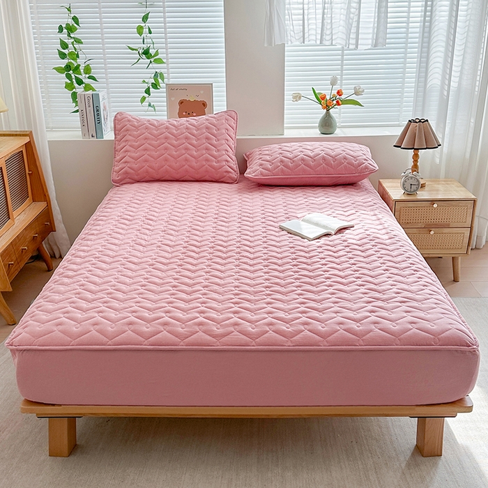 91家纺网 家纺一手货源 找家纺 犇牛仓储供应链 2026新款全棉色织水洗棉夹棉床笠床垫【可定制】 纯色素雅-豆沙粉