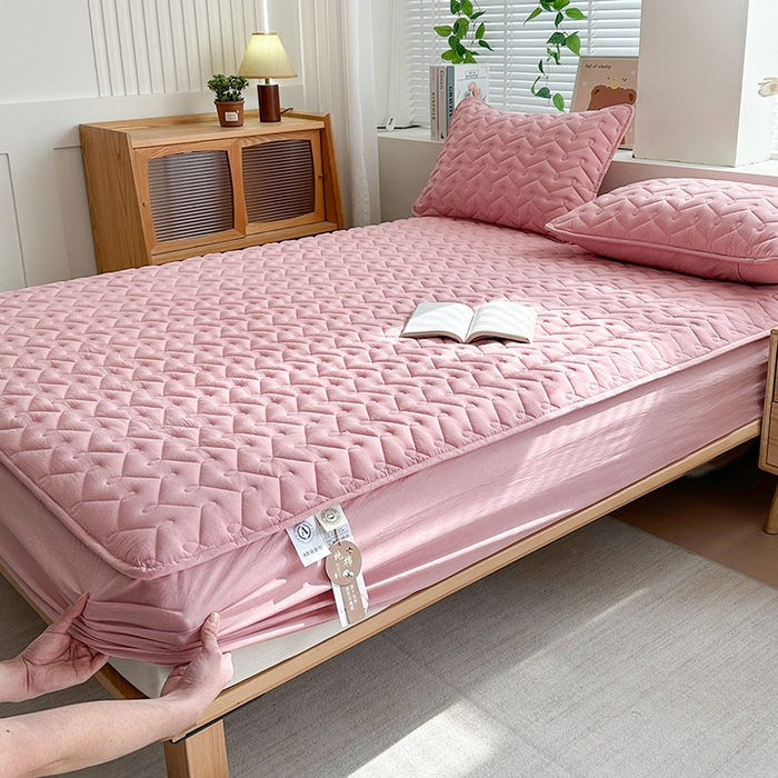 91家纺网 家纺一手货源 找家纺 犇牛仓储供应链 2026新款全棉色织水洗棉夹棉床笠床垫【可定制】 纯色素雅-豆沙粉