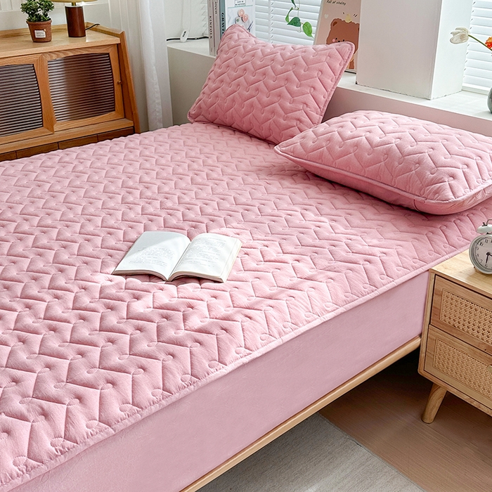 91家纺网 家纺一手货源 找家纺 犇牛仓储供应链 2026新款全棉色织水洗棉夹棉床笠床垫【可定制】 纯色素雅-豆沙粉