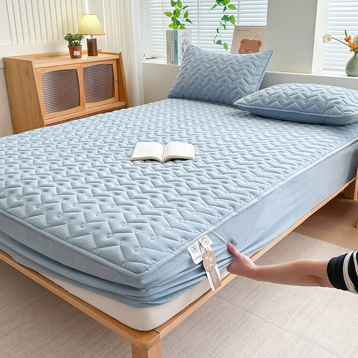 91家纺网 家纺一手货源 找家纺 犇牛仓储供应链 2026新款全棉色织水洗棉夹棉床笠床垫【可定制】 纯色素雅-清雅蓝