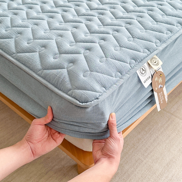 91家纺网 家纺一手货源 找家纺 犇牛仓储供应链 2026新款全棉色织水洗棉夹棉床笠床垫【可定制】 纯色素雅-清雅蓝