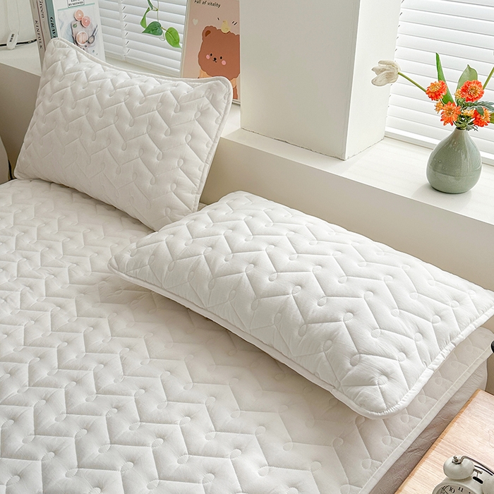 91家纺网 家纺一手货源 找家纺 犇牛仓储供应链 2026新款全棉色织水洗棉夹棉床笠床垫【可定制】 纯色素雅-月光白