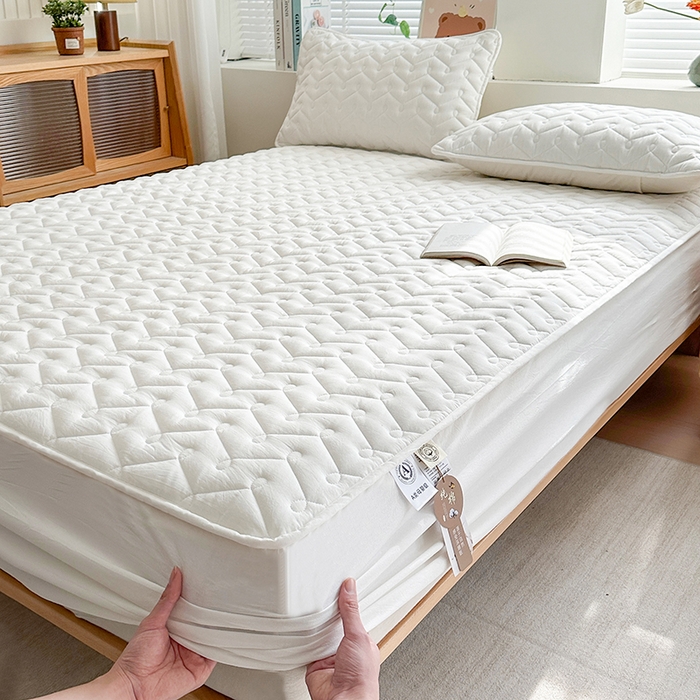 91家纺网 家纺一手货源 找家纺 犇牛仓储供应链 2026新款全棉色织水洗棉夹棉床笠床垫【可定制】 纯色素雅-月光白