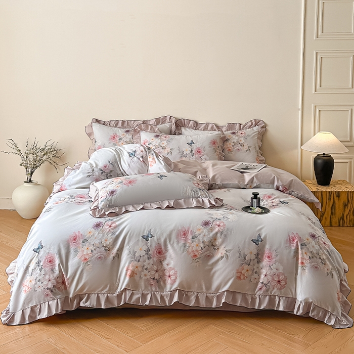 91家纺网 家纺一手货源 找家纺 格里芬家纺 2026新款全棉精梳棉韩系花边款印花四件套 蝶美花香-白