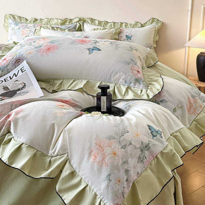 91家纺网 家纺一手货源 找家纺 格里芬家纺 2026新款全棉精梳棉韩系花边款印花四件套 蝶美花香-绿