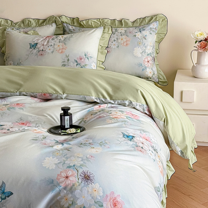 91家纺网 家纺一手货源 找家纺 格里芬家纺 2026新款全棉精梳棉韩系花边款印花四件套 蝶美花香-绿