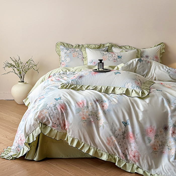 91家纺网 家纺一手货源 找家纺 格里芬家纺 2026新款全棉精梳棉韩系花边款印花四件套 蝶美花香-绿