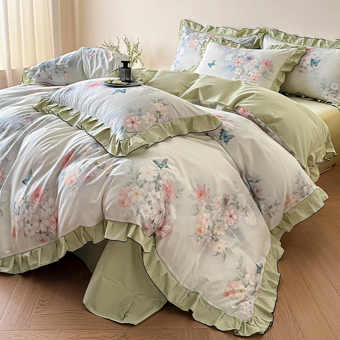 91家纺网 家纺一手货源 找家纺 格里芬家纺 2026新款全棉精梳棉韩系花边款印花四件套 蝶美花香-绿