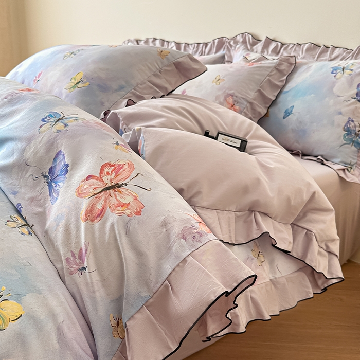 91家纺网 家纺一手货源 找家纺 格里芬家纺 2026新款全棉精梳棉韩系花边款印花四件套 蝶舞飞扬