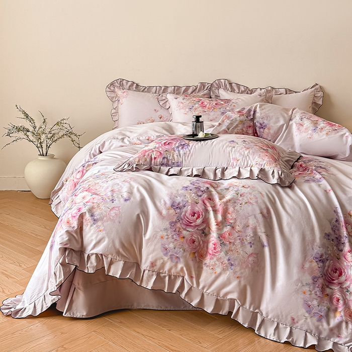 91家纺网 家纺一手货源 找家纺 格里芬家纺 2026新款全棉精梳棉韩系花边款印花四件套 洛莉娅-粉紫