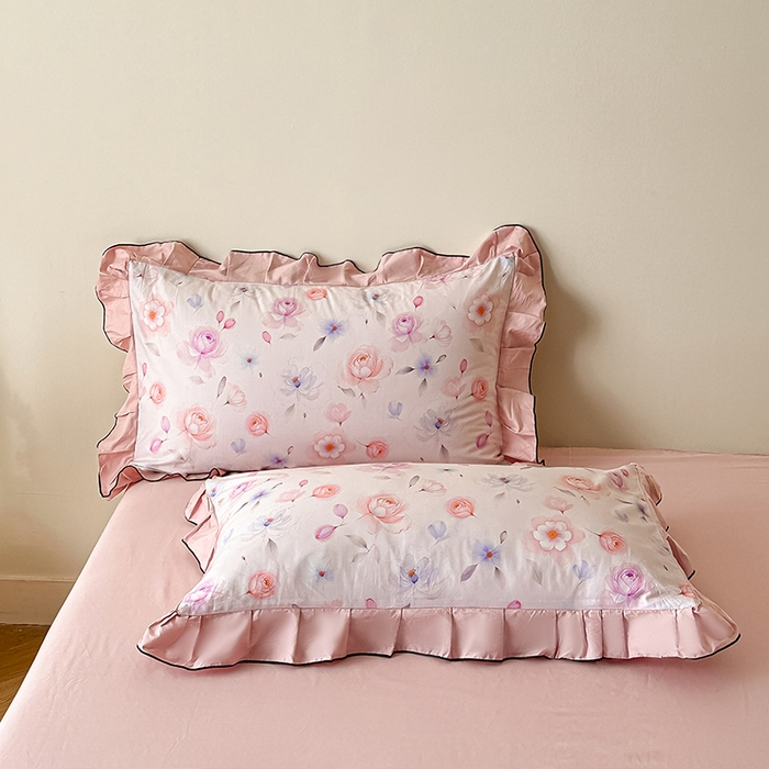 91家纺网 家纺一手货源 找家纺 格里芬家纺 2026新款全棉精梳棉韩系花边款印花四件套 清岚-粉紫