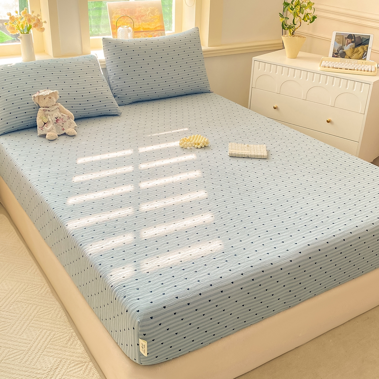 91家纺网 家纺一手货源 找家纺 眠势力 2026新款皱皱三层纱床笠三件套云朵床罩单件床垫保护套四季款 爱心雨【三层皱皱纱床笠】