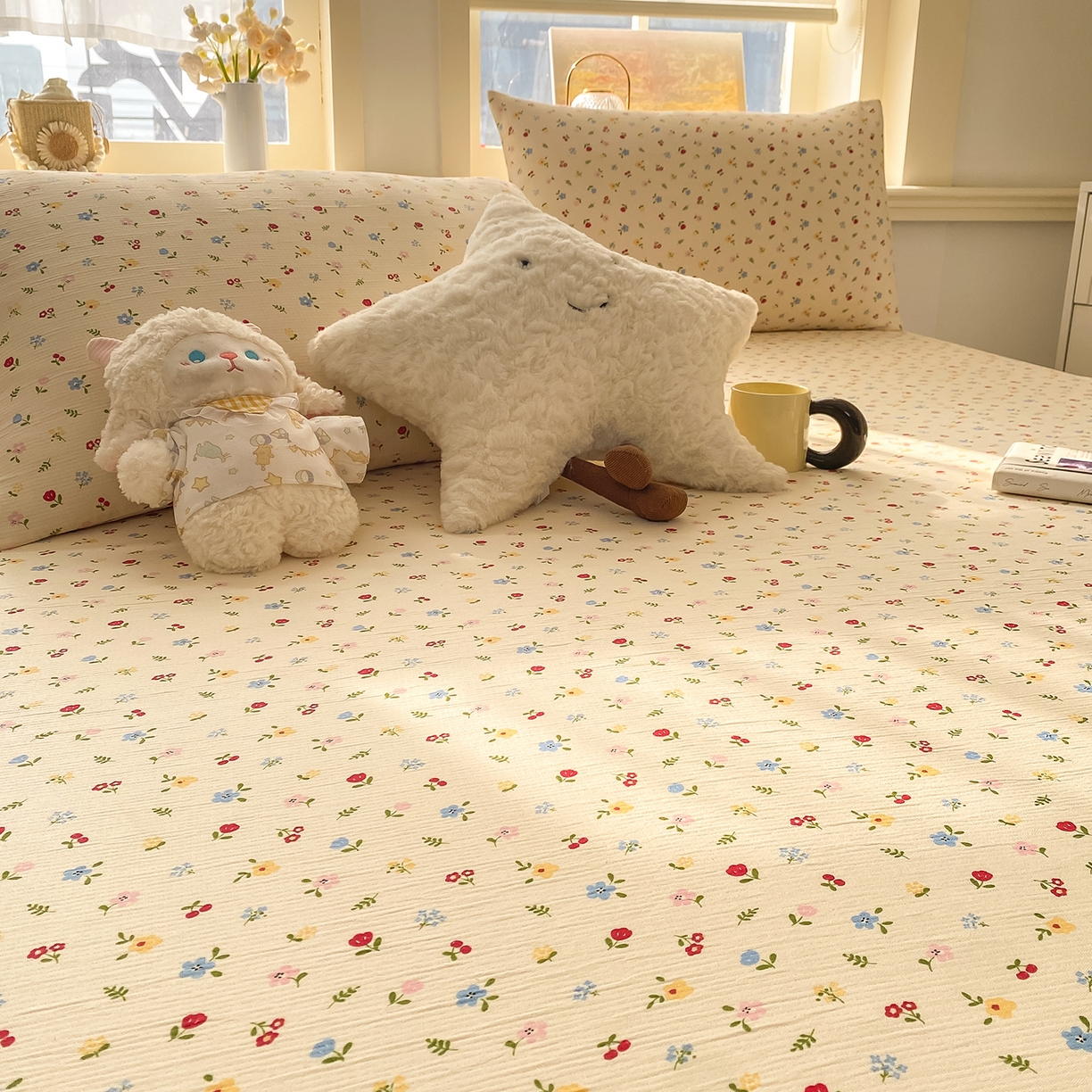 91家纺网 家纺一手货源 找家纺 眠势力 2026新款皱皱三层纱床笠三件套云朵床罩单件床垫保护套四季款 点点小花【三层皱皱纱床笠】