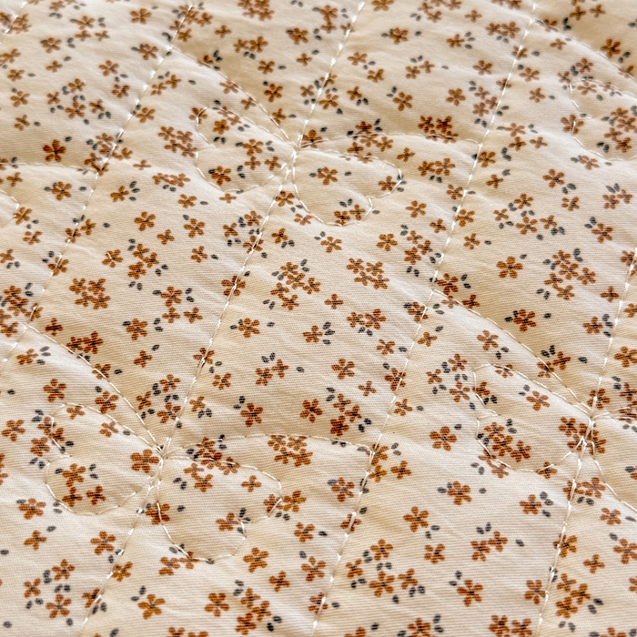 91家纺网 家纺一手货源 找家纺 漫布云家纺 2026新款春夏超柔云朵棉床盖款四件套-艾洛花园系列 艾洛花园-玫瑰金