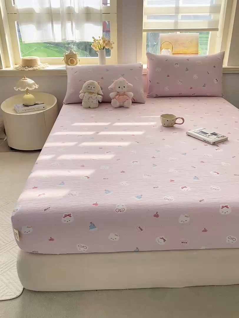 91家纺网 家纺一手货源 找家纺 眠势力 2026新款皱皱三层纱床笠三件套云朵床罩单件床垫保护套四季款 米菲小兔【三层皱皱纱床笠】