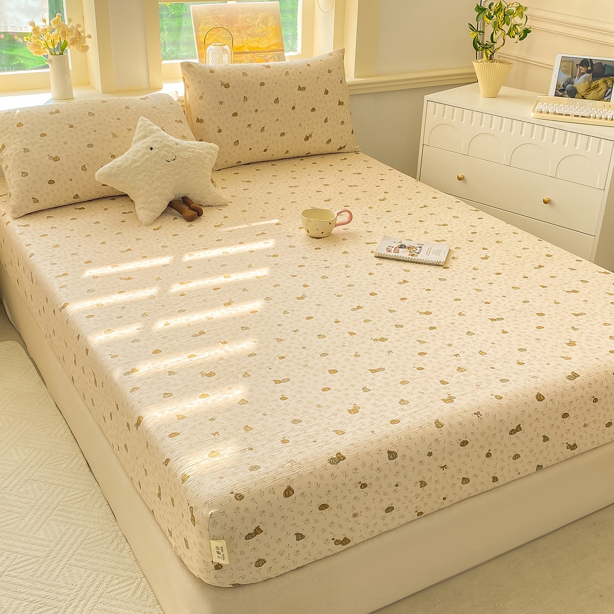 91家纺网 家纺一手货源 找家纺 眠势力 2026新款皱皱三层纱床笠三件套云朵床罩单件床垫保护套四季款 南瓜派【三层皱皱纱床笠】