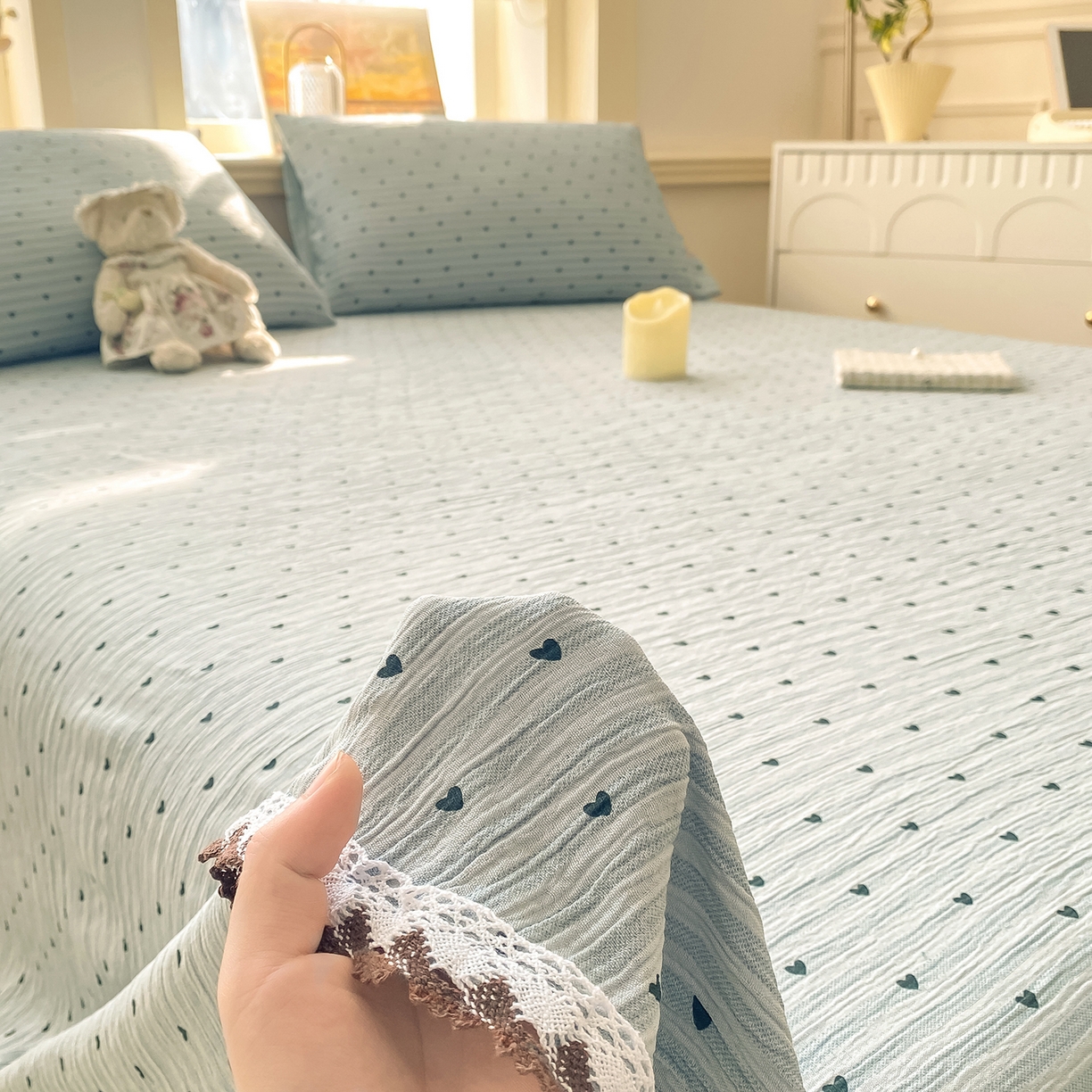 91家纺网 家纺一手货源 找家纺 眠势力 2026新款皱皱三层纱床单三件套云朵学生宿舍床单花边款四季通用 爱心雨【三层皱皱纱花边床单】