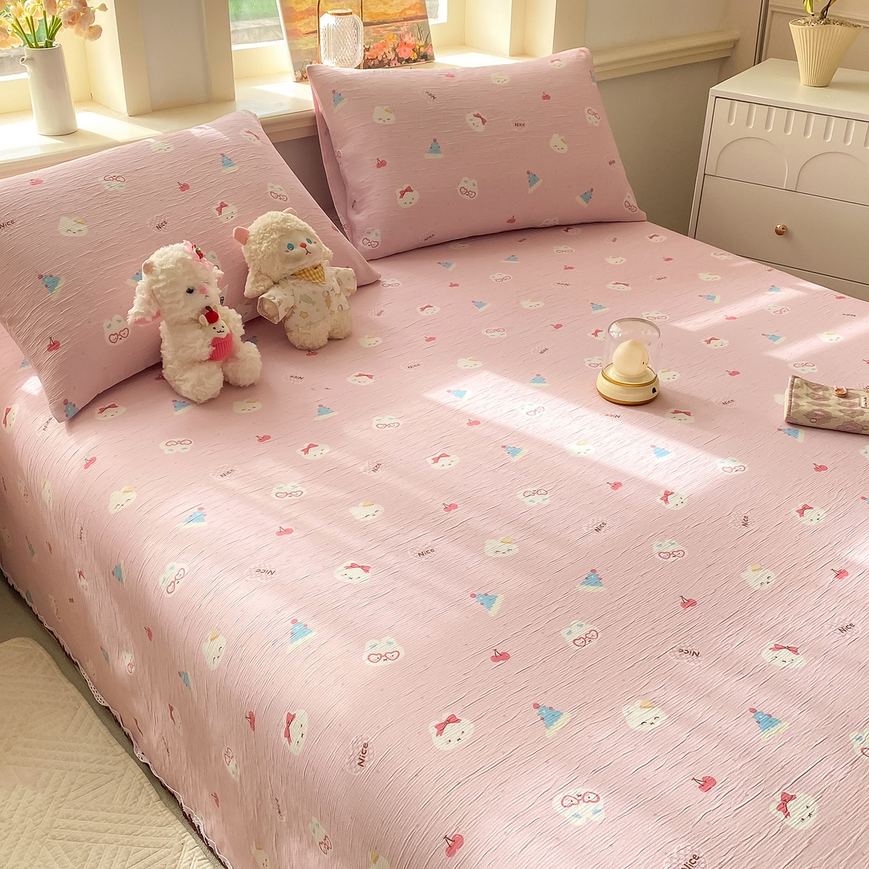 91家纺网 家纺一手货源 找家纺 眠势力 2026新款皱皱三层纱床单三件套云朵学生宿舍床单花边款四季通用 米菲小兔【三层皱皱纱花边床单】