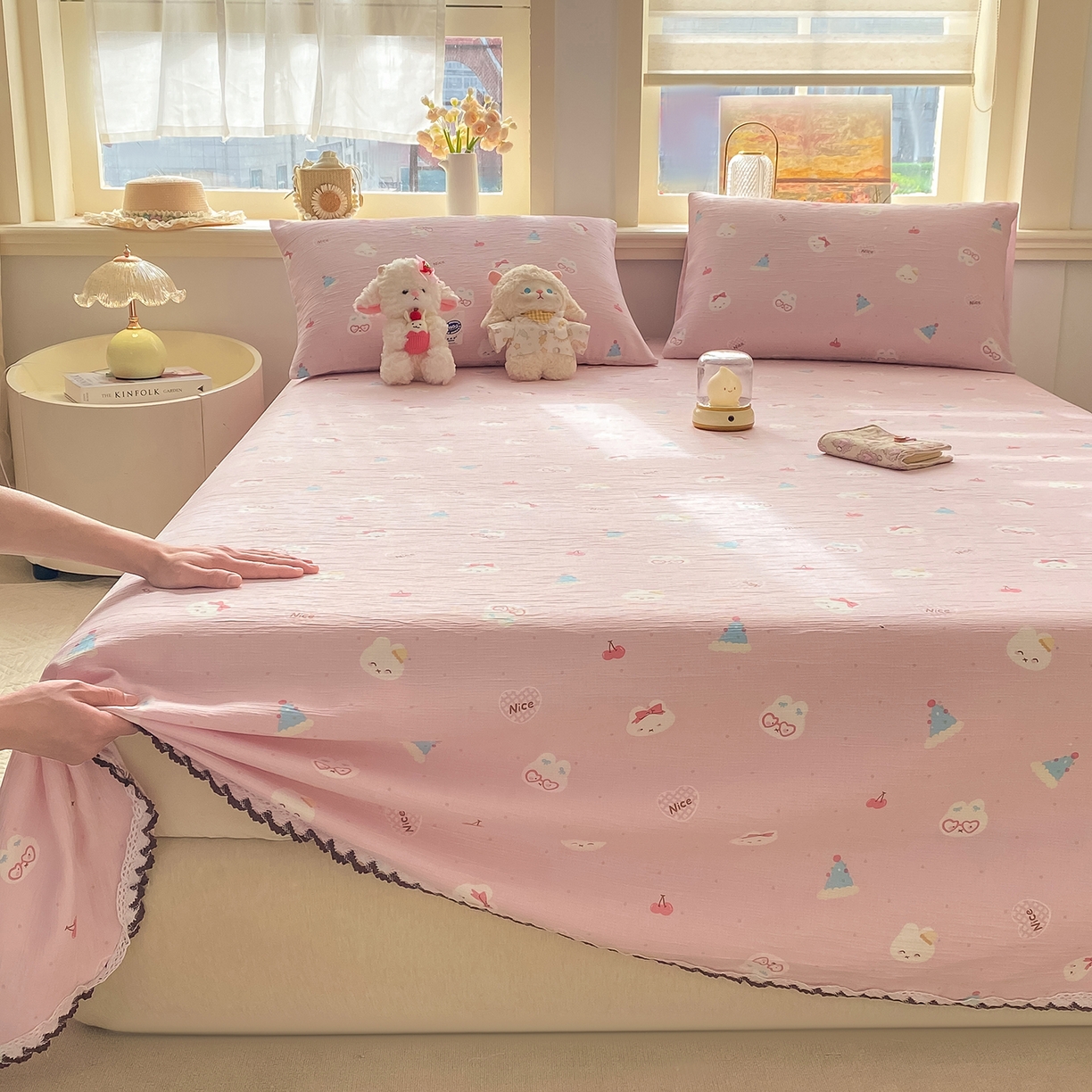 91家纺网 家纺一手货源 找家纺 眠势力 2026新款皱皱三层纱床单三件套云朵学生宿舍床单花边款四季通用 米菲小兔【三层皱皱纱花边床单】