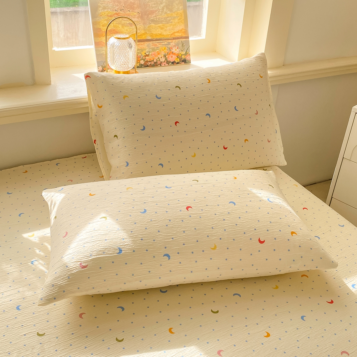 91家纺网 家纺一手货源 找家纺 眠势力 2026新款皱皱三层纱床单三件套云朵学生宿舍床单花边款四季通用 星星月亮【三层皱皱纱花边床单】