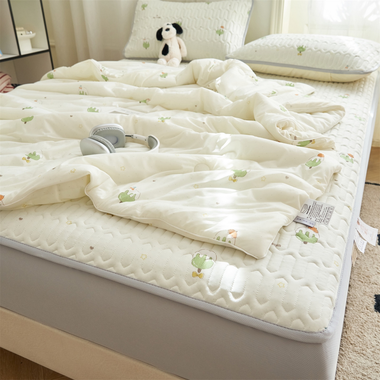 91家纺网 家纺一手货源 找家纺 恒爱家纺 2026新款A类凉感丝夏被床笠系列三件套四件套 冰淇淋