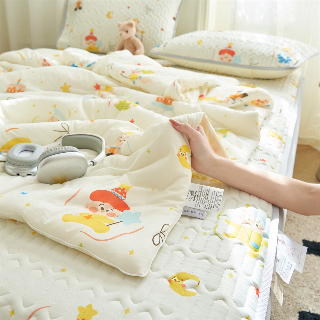 91家纺网 家纺一手货源 找家纺 恒爱家纺 2026新款A类凉感丝夏被床笠系列三件套四件套 波特米