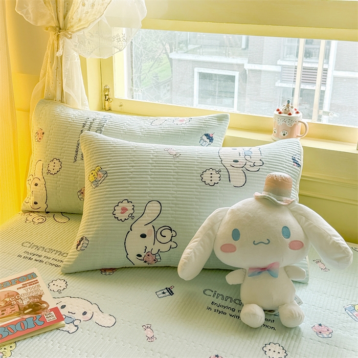 91家纺网 家纺一手货源 找家纺 妮可 2026新款Sanrio三丽鸥正版授权A类全棉夹棉多功能床垫-床盖 冰激凌玉桂狗