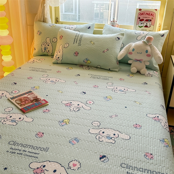 91家纺网 家纺一手货源 找家纺 妮可 2026新款Sanrio三丽鸥正版授权A类全棉夹棉多功能床垫-床盖 冰激凌玉桂狗