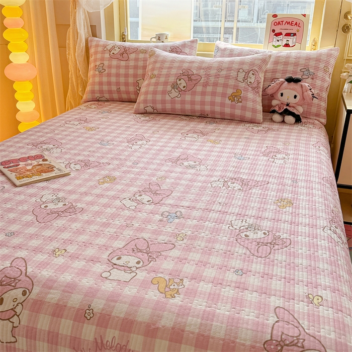 91家纺网 家纺一手货源 找家纺 妮可 2026新款Sanrio三丽鸥正版授权A类全棉夹棉多功能床垫-床盖 粉格美乐蒂
