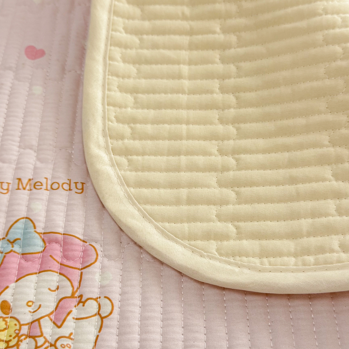 91家纺网 家纺一手货源 找家纺 妮可 2026新款Sanrio三丽鸥正版授权A类全棉夹棉多功能床垫-床盖 甜甜美乐蒂