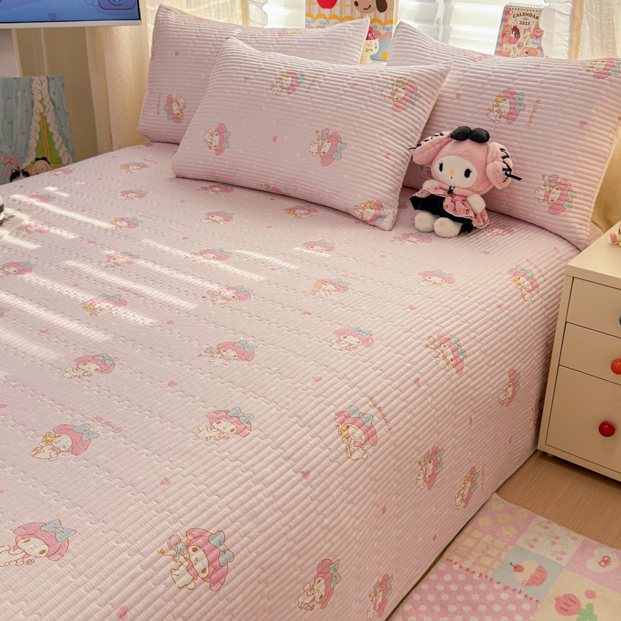 91家纺网 家纺一手货源 找家纺 妮可 2026新款Sanrio三丽鸥正版授权A类全棉夹棉多功能床垫-床盖 甜甜美乐蒂