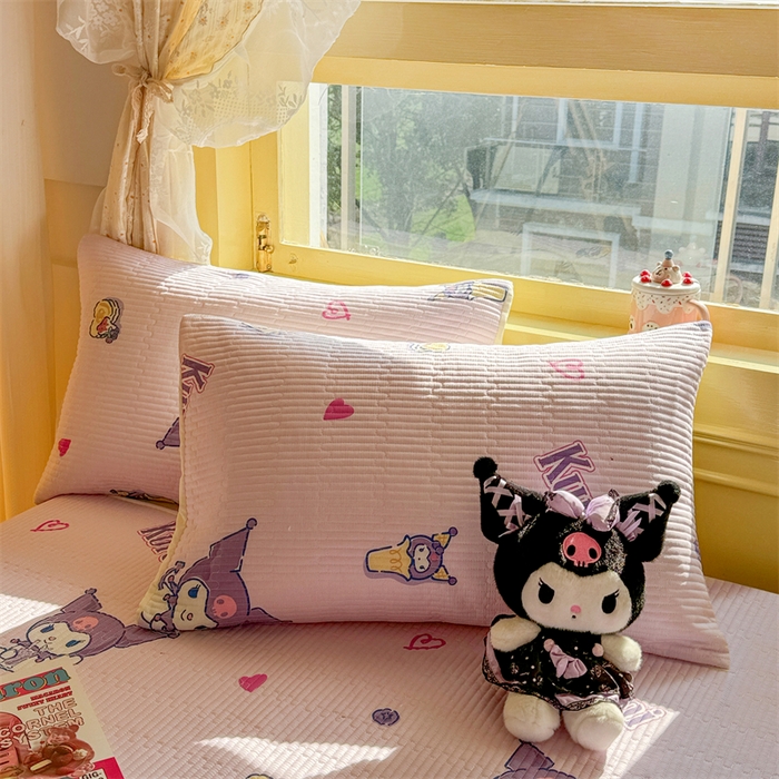 91家纺网 家纺一手货源 找家纺 妮可 2026新款Sanrio三丽鸥正版授权A类全棉夹棉多功能床垫-床盖 甜心库洛米
