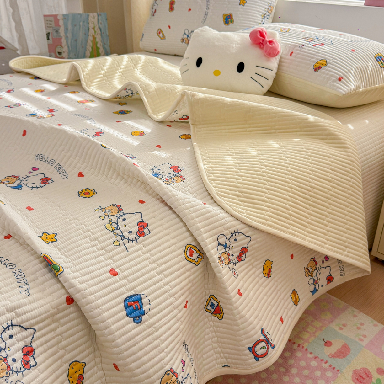 91家纺网 家纺一手货源 找家纺 妮可 2026新款Sanrio三丽鸥正版授权A类全棉夹棉多功能床垫-床盖 苹果KT