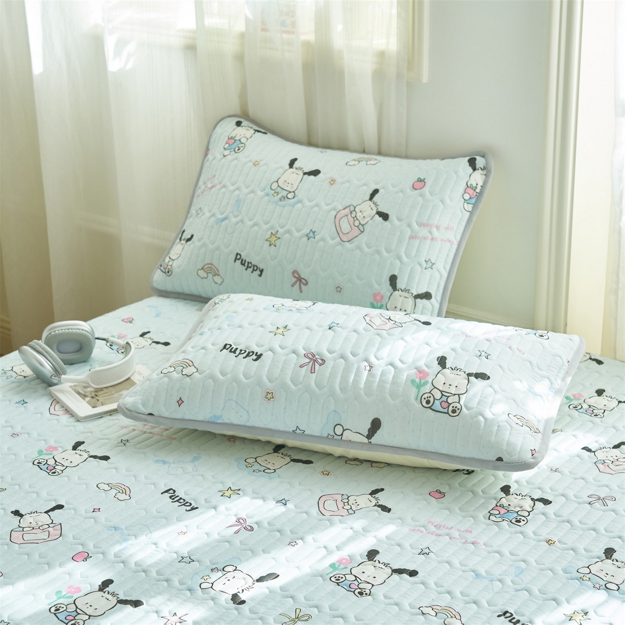 91家纺网 家纺一手货源 找家纺 恒爱家纺 2026新款A类凉感丝夏被床笠系列三件套四件套 恰恰狗