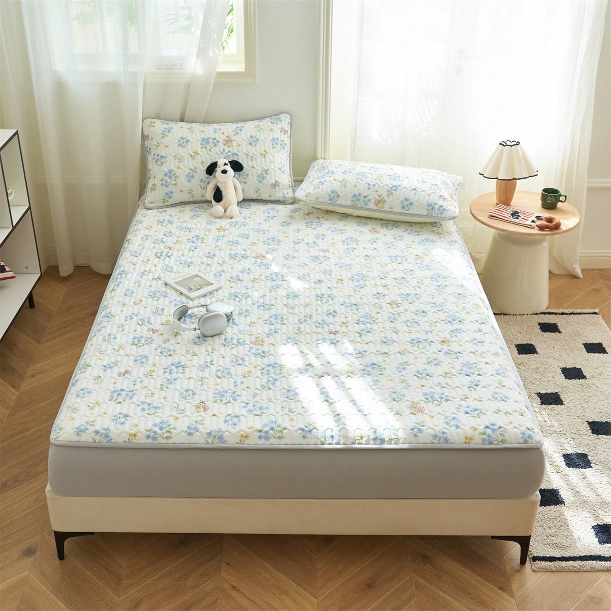 91家纺网 家纺一手货源 找家纺 恒爱家纺 2026新款A类凉感丝夏被床笠系列三件套四件套 水仙兔