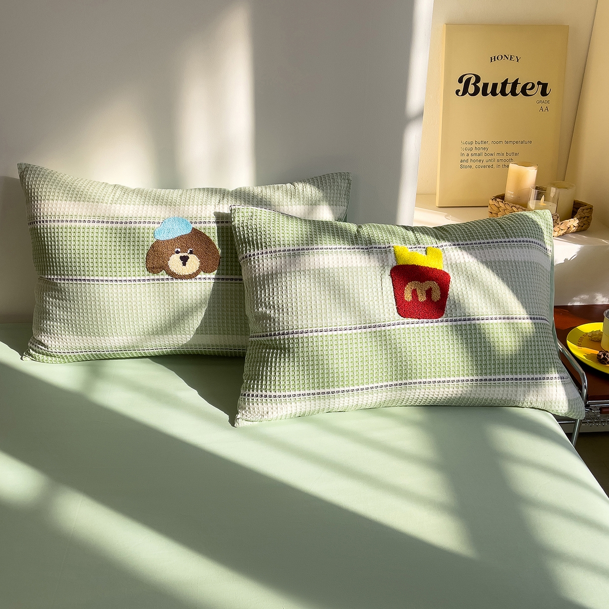 91家纺网 家纺一手货源 找家纺 炫拼家纺 2026新款A类全棉色织华夫格卡通毛巾绣B版40支纯棉水洗棉四件套-乐邦系列 乐邦-汉堡狗