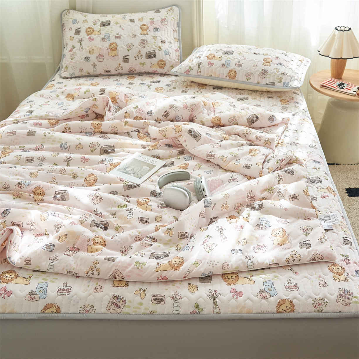 91家纺网 家纺一手货源 找家纺 恒爱家纺 2026新款A类凉感丝夏被床笠系列三件套四件套 王者派对