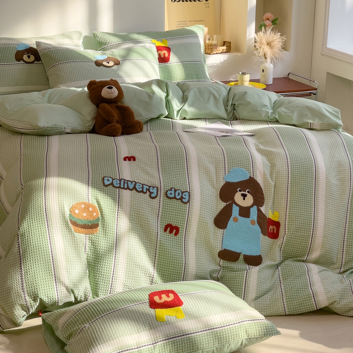 91家纺网 家纺一手货源 找家纺 炫拼家纺 2026新款A类全棉色织华夫格卡通毛巾绣B版40支纯棉水洗棉四件套-乐邦系列 乐邦-汉堡狗