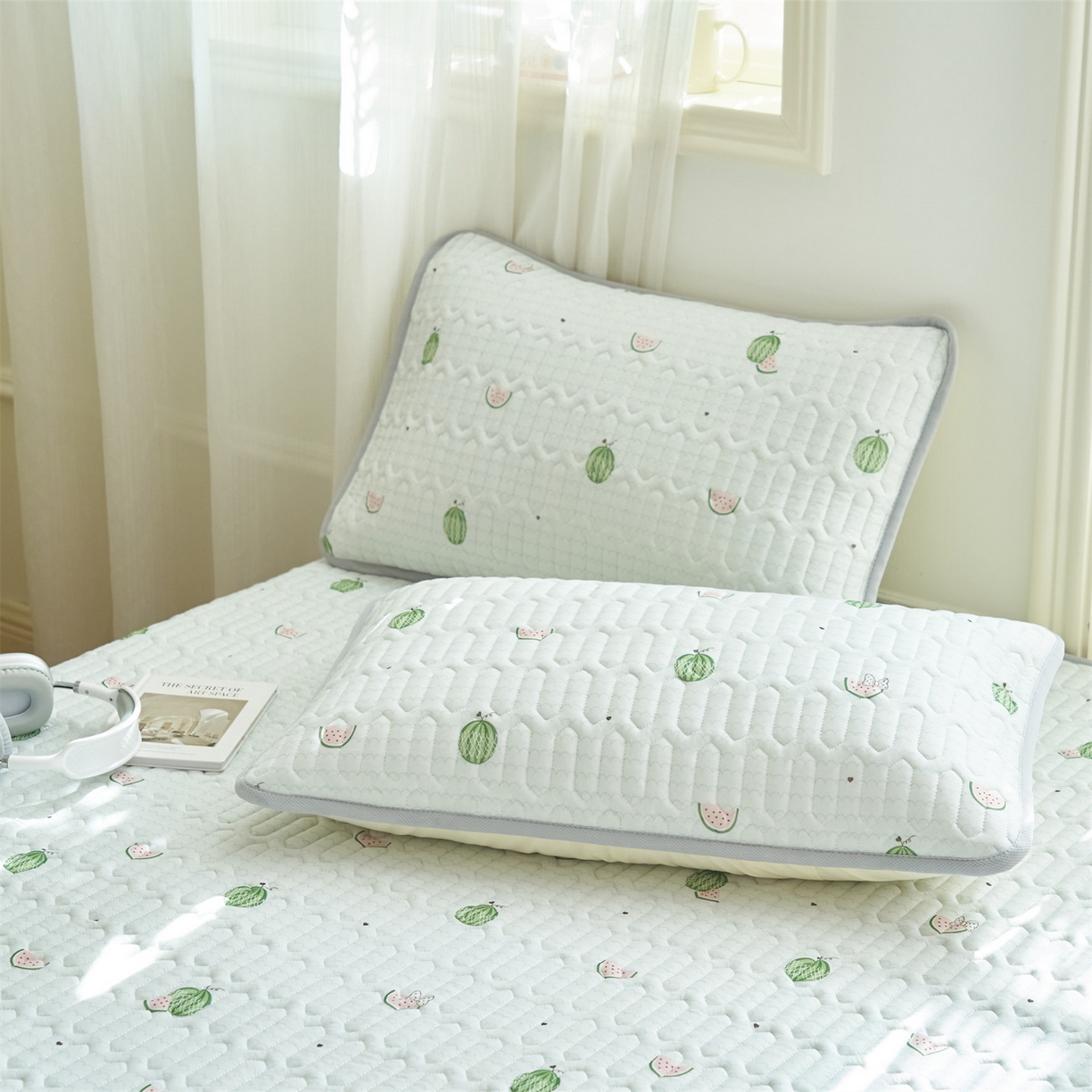 91家纺网 家纺一手货源 找家纺 恒爱家纺 2026新款A类凉感丝夏被床笠系列三件套四件套 西瓜绿