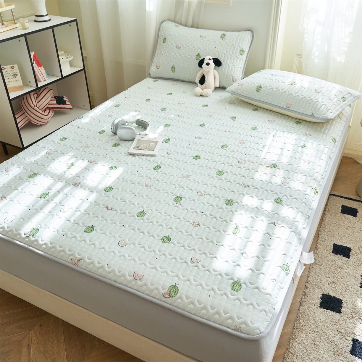 91家纺网 家纺一手货源 找家纺 恒爱家纺 2026新款A类凉感丝夏被床笠系列三件套四件套 西瓜绿