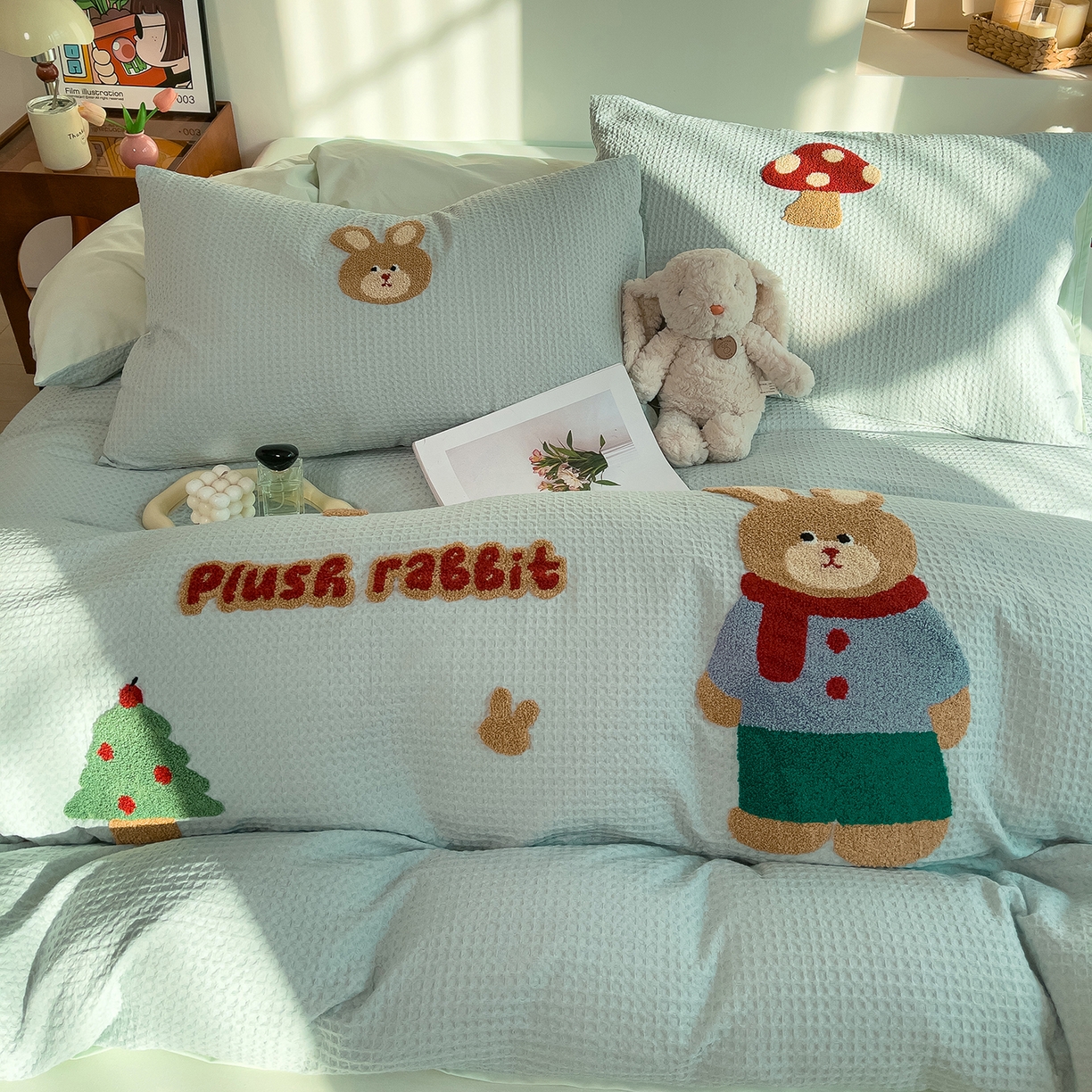 91家纺网 家纺一手货源 找家纺 炫拼家纺 2026新款A类全棉色织华夫格卡通毛巾绣B版40支纯棉水洗棉四件套-乐邦系列 乐邦-米乐兔