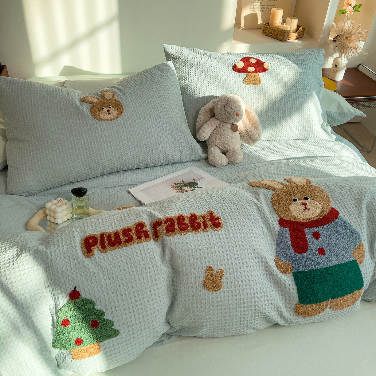 91家纺网 家纺一手货源 找家纺 炫拼家纺 2026新款A类全棉色织华夫格卡通毛巾绣B版40支纯棉水洗棉四件套-乐邦系列 乐邦-米乐兔