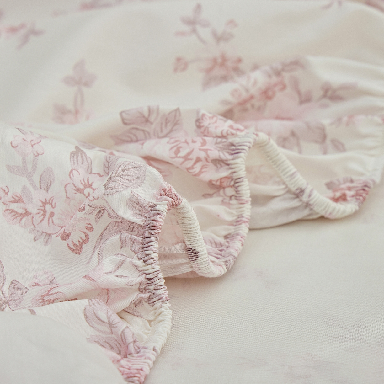 91家纺网 家纺一手货源 找家纺 元元家居（元元被业） 2026新款全棉13372套件及单品【印花款】-单床笠 芙尔