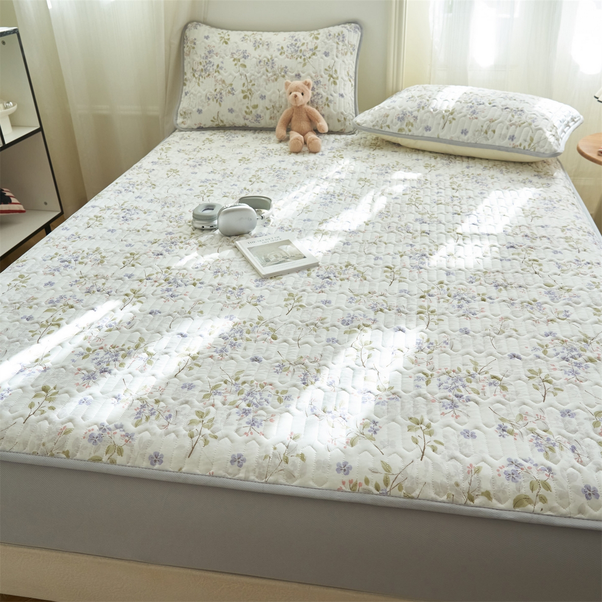 91家纺网 家纺一手货源 找家纺 恒爱家纺 2026新款A类凉感丝夏被床笠系列三件套四件套 薰衣草