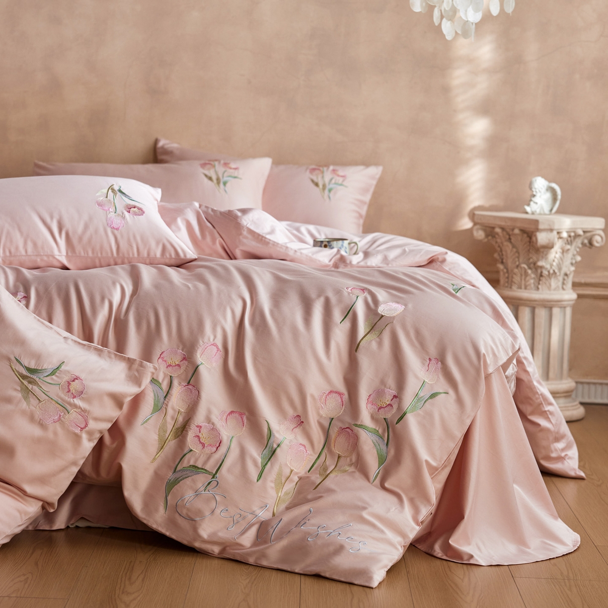 91家纺网 家纺一手货源 找家纺 （总）爱缦 2026新款100S全棉CR工艺极简轻奢刺绣四件套-花海郁金系列风格一（券后控价：标准288，大号308）